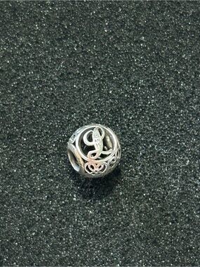 Pandora Silver Filigree Openwork Round Charm - Silver letter L